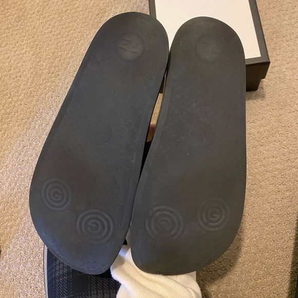Gucci pool slides - Picture 4 of 7